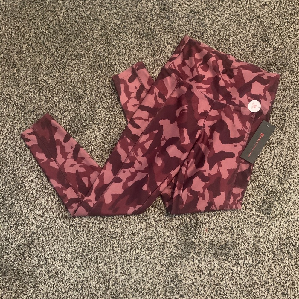 Bally Total Fitness leggings